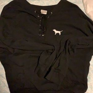 Crop black sweatshirt